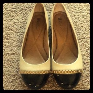 White Mountain size 10 flats